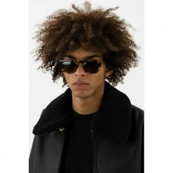 Axel Arigato Alton D-frame Sunglasses Green -Miinto Tilbehor Butik unnamed file 2022