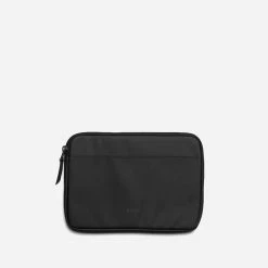 Rains Laptop Case 13 Black -Miinto Tilbehor Butik unnamed file 506